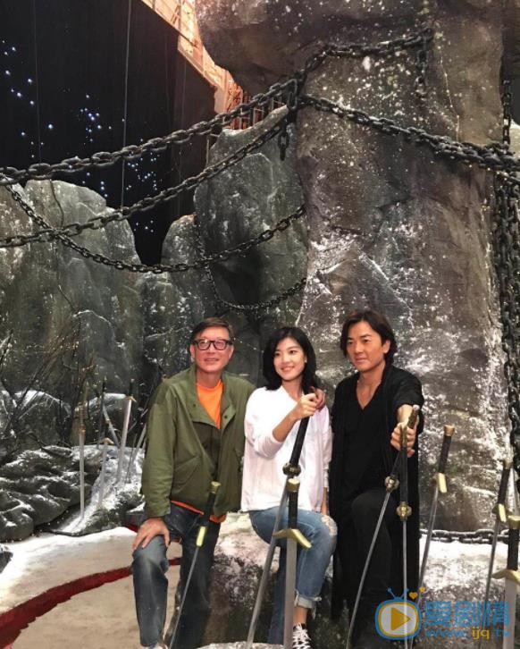 蒋林燕与他人合影 蒋林燕高清写真_蒋林燕高清剧照