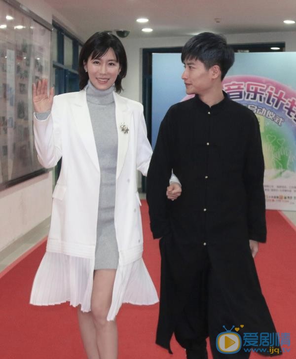 黄靖芯与他人合照 黄靖芯高清写真_黄靖芯高清剧照