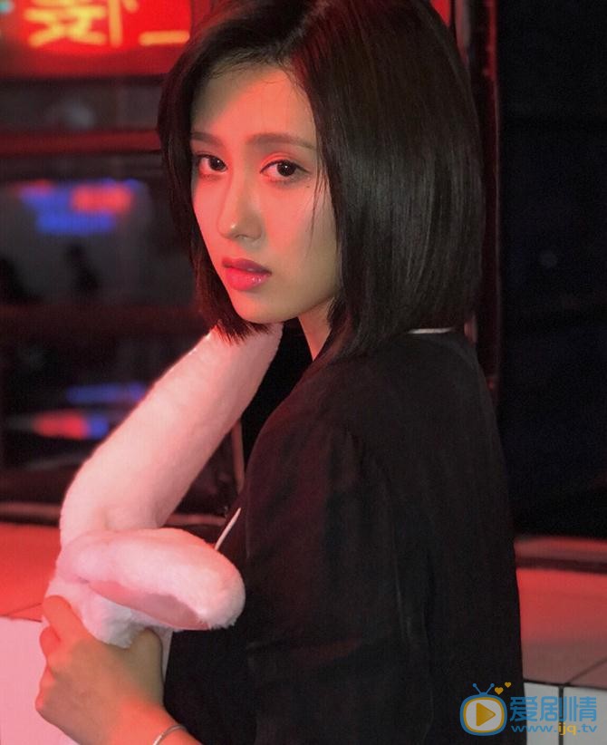 张新洁兔子写真 张新洁高清写真_张新洁高清剧照