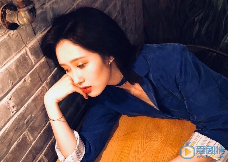 张新洁颓废写真 张新洁高清写真_张新洁高清剧照