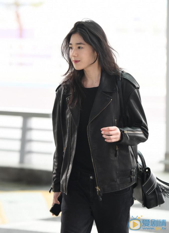 郑恩彩机场照 郑恩彩高清写真_郑恩彩高清剧照
