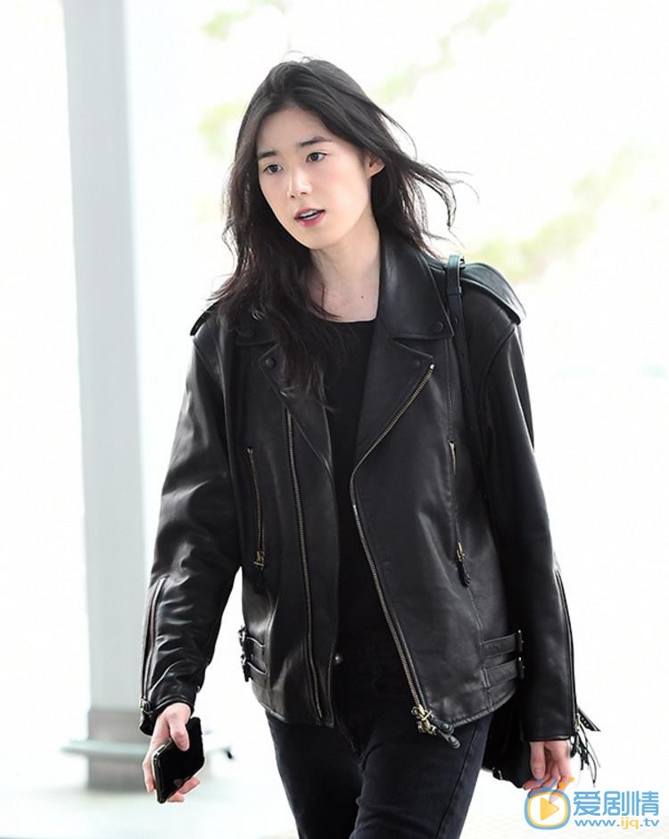 郑恩彩机场照 郑恩彩高清写真_郑恩彩高清剧照