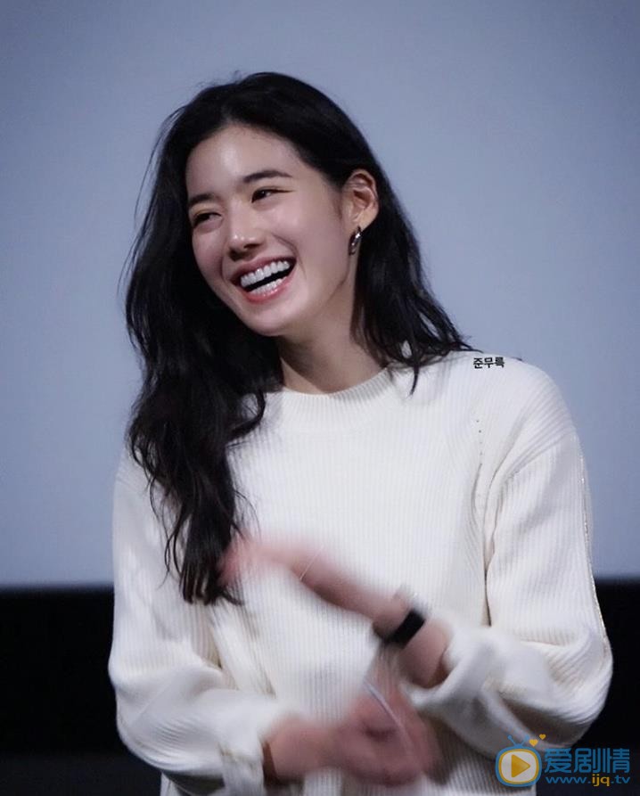郑恩彩活动照 郑恩彩高清写真_郑恩彩高清剧照