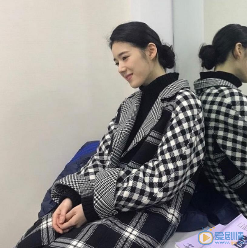 郑恩彩生活照 郑恩彩高清写真_郑恩彩高清剧照