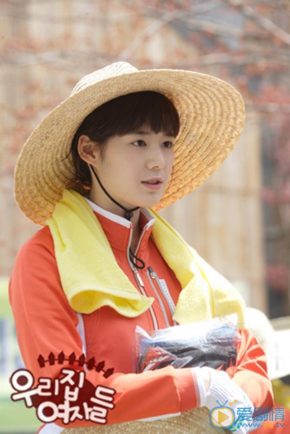 郑恩彩我们家的女人们剧照 郑恩彩高清写真_郑恩彩高清剧照
