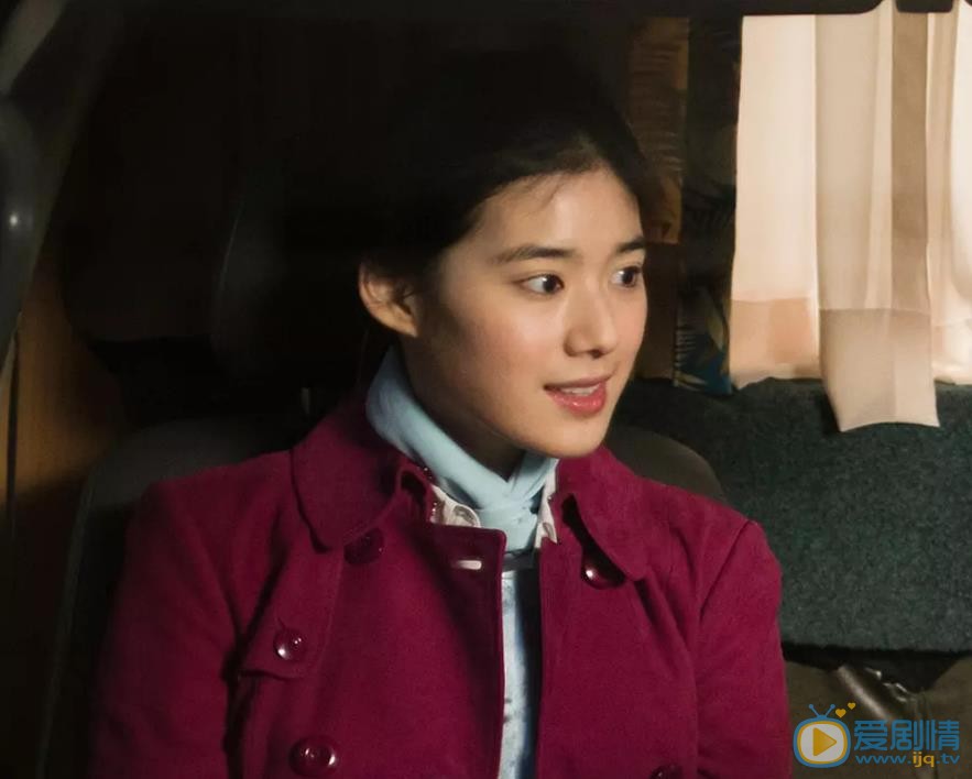 郑恩彩镜头背后剧照 郑恩彩高清写真_郑恩彩高清剧照
