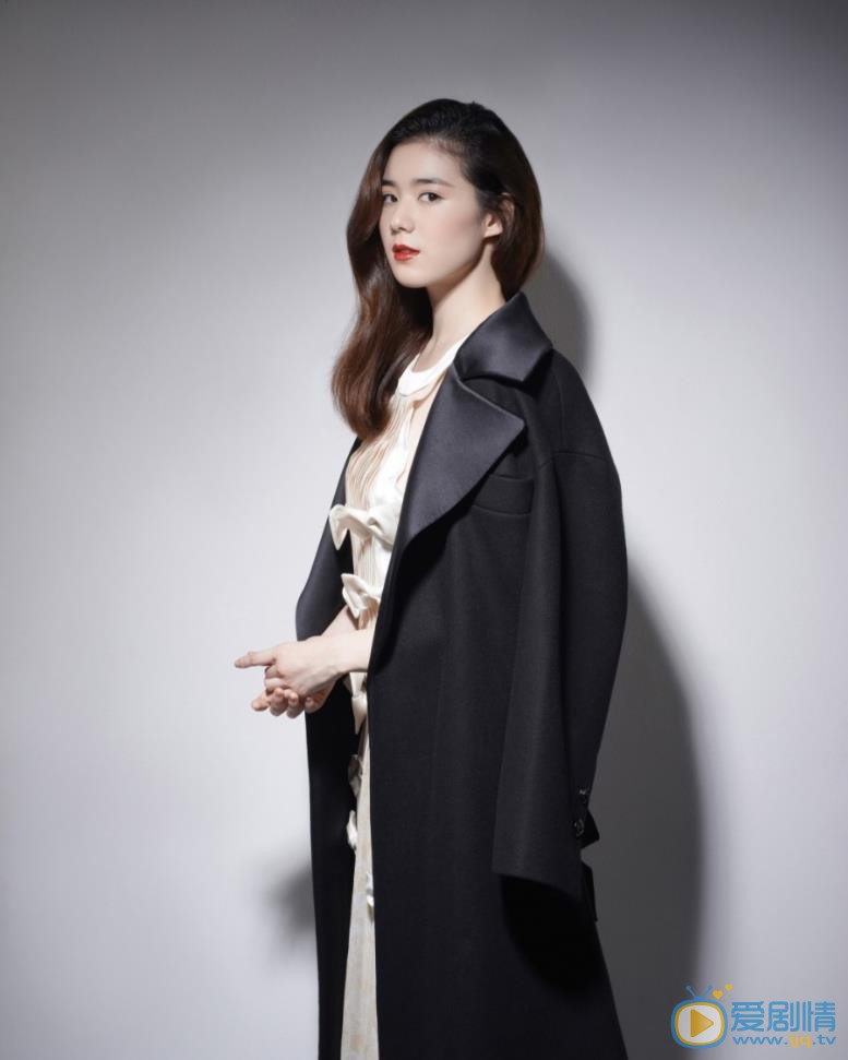 郑恩彩时尚芭莎合集 郑恩彩高清写真_郑恩彩高清剧照