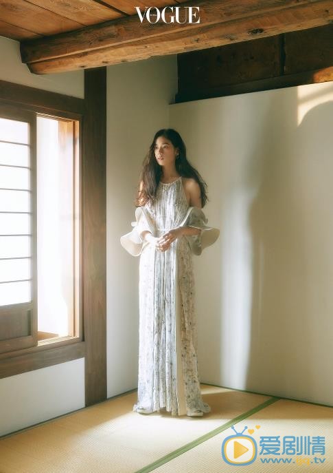 郑恩彩Vogue Koera合集 郑恩彩高清写真_郑恩彩高清剧照