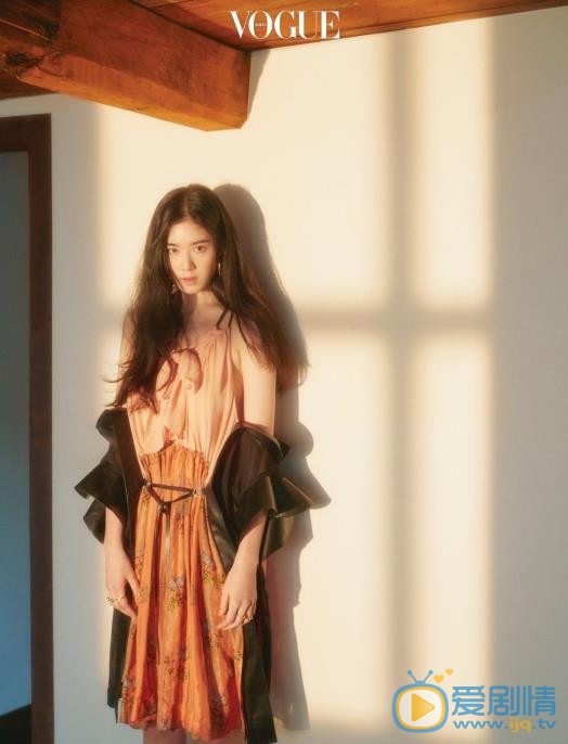 郑恩彩Vogue Koera合集 郑恩彩高清写真_郑恩彩高清剧照