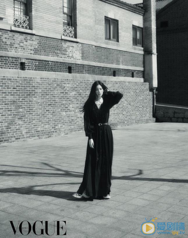 郑恩彩Vogue Koera合集 郑恩彩高清写真_郑恩彩高清剧照