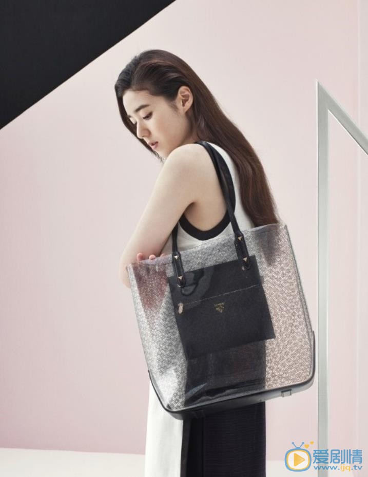郑恩彩W KOREA & VINCIS合集 郑恩彩高清写真_郑恩彩高清剧照