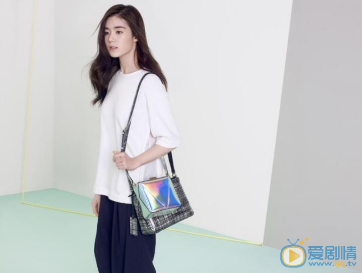 郑恩彩W KOREA & VINCIS合集 郑恩彩高清写真_郑恩彩高清剧照