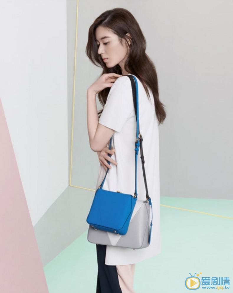 郑恩彩W KOREA & VINCIS合集 郑恩彩高清写真_郑恩彩高清剧照