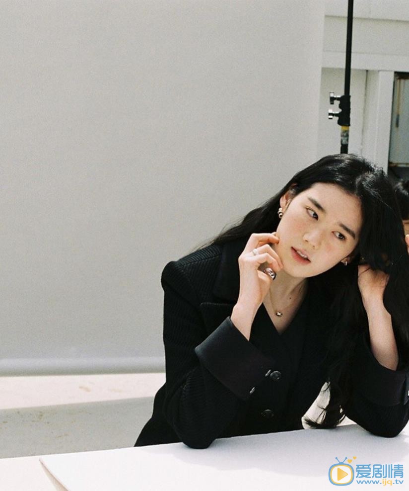 郑恩彩商业合作 郑恩彩高清写真_郑恩彩高清剧照