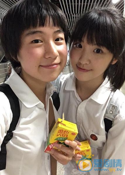 林昕宜与人合照 林昕宜高清写真_林昕宜高清剧照