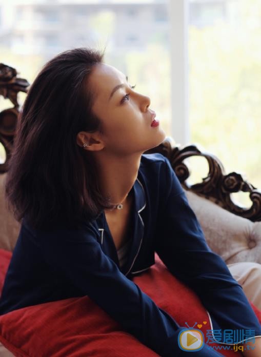 张婉清私房写真 张婉清高清写真_张婉清高清剧照