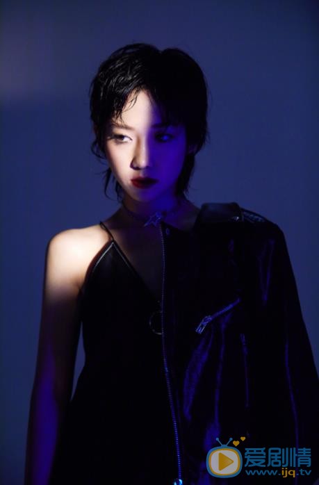 洪辰冷艳写真