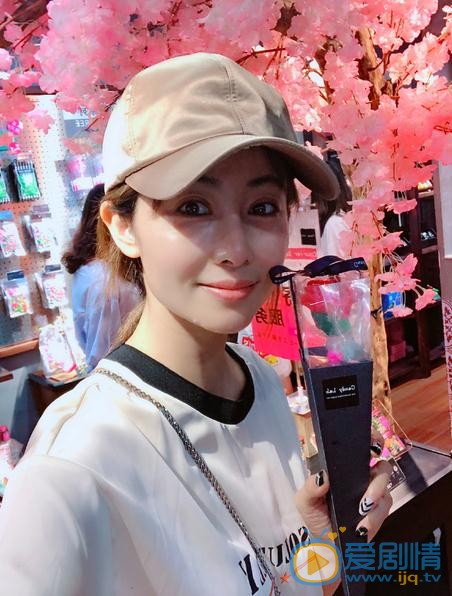 李芯逸生活照 李芯逸高清写真_李芯逸高清剧照