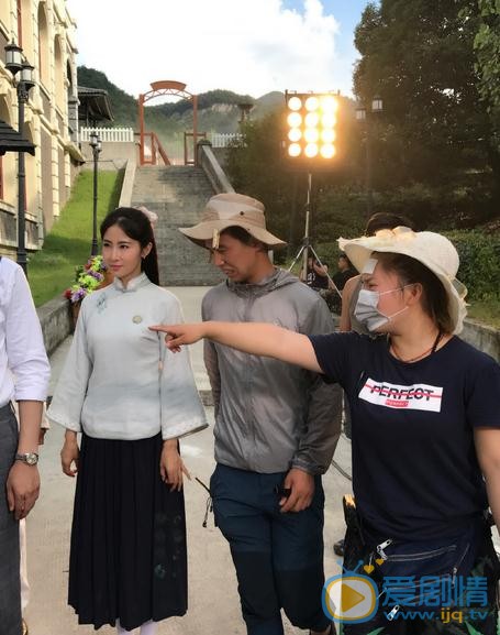 李芯逸片场照 李芯逸高清写真_李芯逸高清剧照