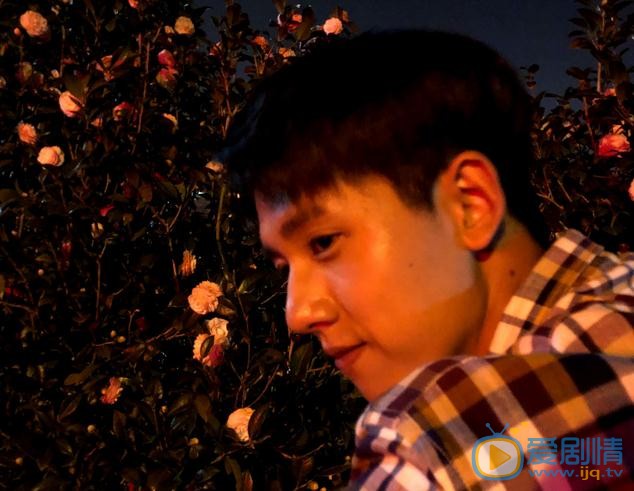 张耀夜色写真 张耀高清写真_张耀高清剧照