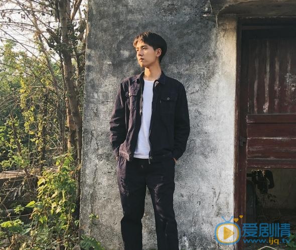 张耀生活照 张耀高清写真_张耀高清剧照