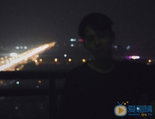 张耀夜色写真 张耀高清写真_张耀高清剧照