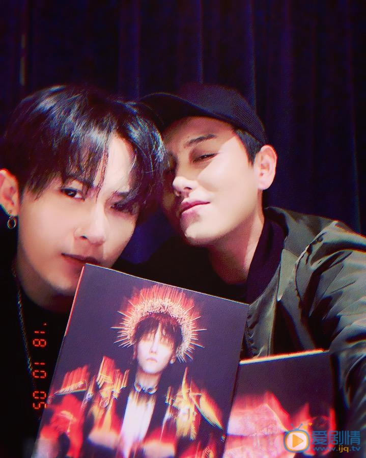 赵泳鑫MIC男团合照写真照 赵泳鑫高清写真_赵泳鑫高清剧照