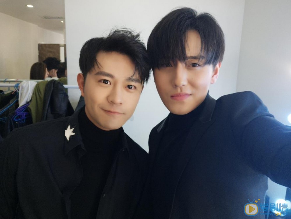 赵泳鑫MIC男团合照写真照 赵泳鑫高清写真_赵泳鑫高清剧照