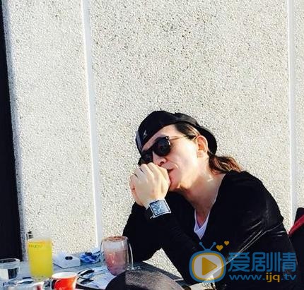 李咏日常照 李咏高清写真_李咏高清剧照