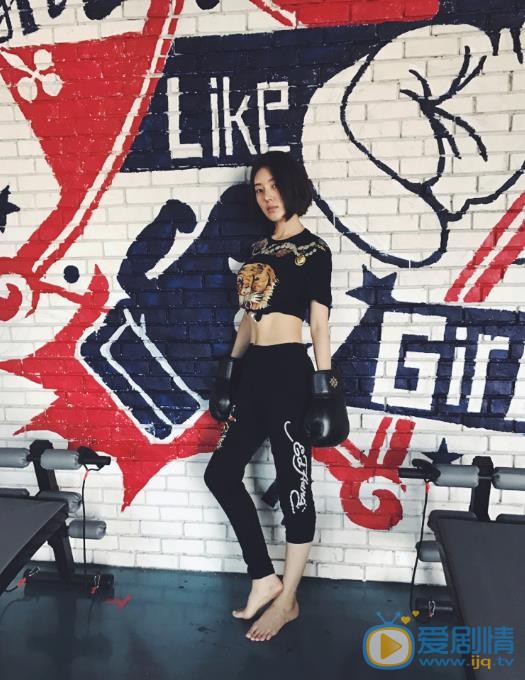何美璇运动健身照 何美璇高清写真_何美璇高清剧照