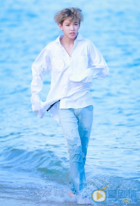 李希侃普吉岛拍摄照 李希侃高清写真_李希侃高清剧照