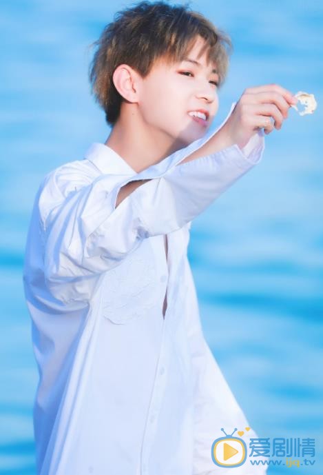 李希侃普吉岛拍摄照 李希侃高清写真_李希侃高清剧照