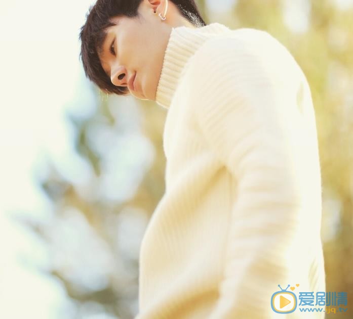 李昕亮街拍写真 李昕亮高清写真_李昕亮高清剧照