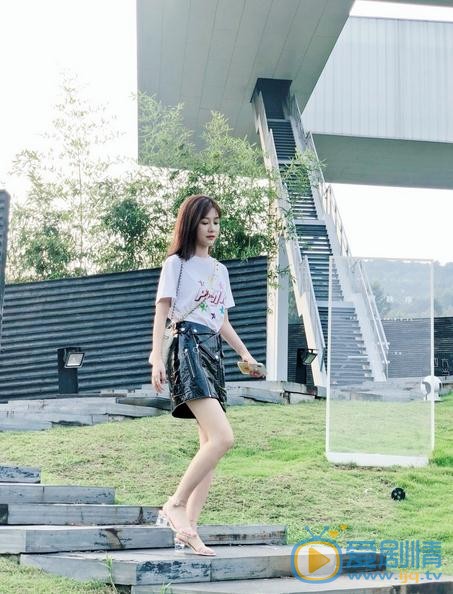 陈烁街拍写真 陈烁高清写真_陈烁高清剧照
