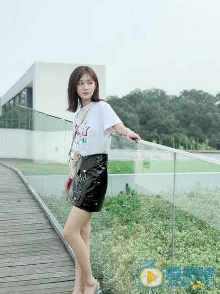 陈烁街拍写真 陈烁高清写真_陈烁高清剧照