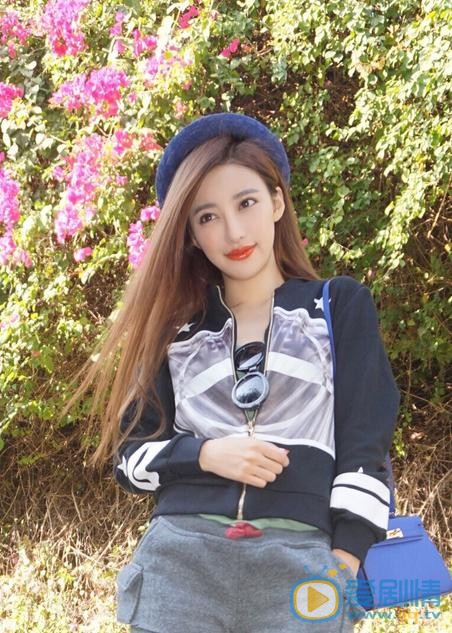你和我的倾城时光厉靳媛是谁演的？厉靳媛扮演者刘凡菲个人资料、写真及生活照欣赏