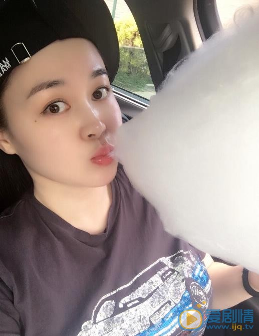 关婷娜卖萌照 关婷娜高清写真_关婷娜高清剧照