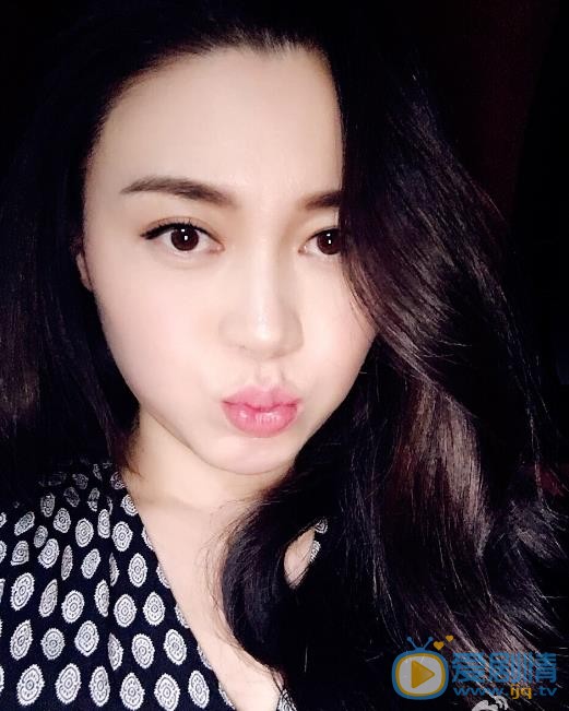关婷娜卖萌照 关婷娜高清写真_关婷娜高清剧照