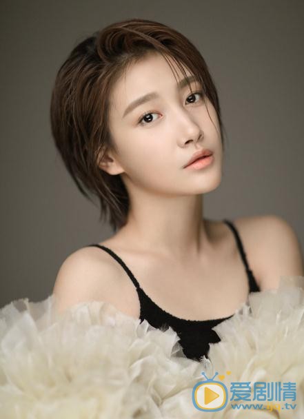 你和我的倾城时光程美子是谁演的？程美子扮演者文予琪个人资料、写真及生活照欣赏