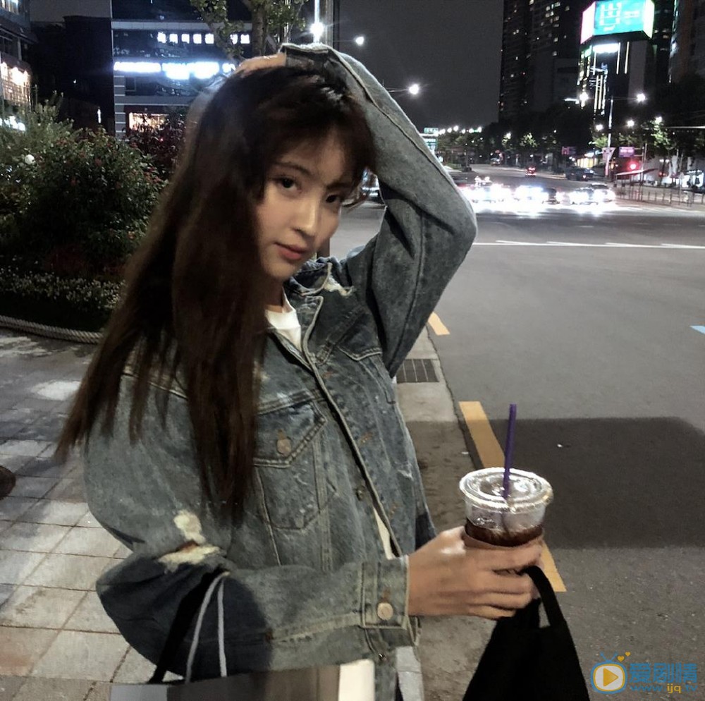郑惠成街拍照 街拍照