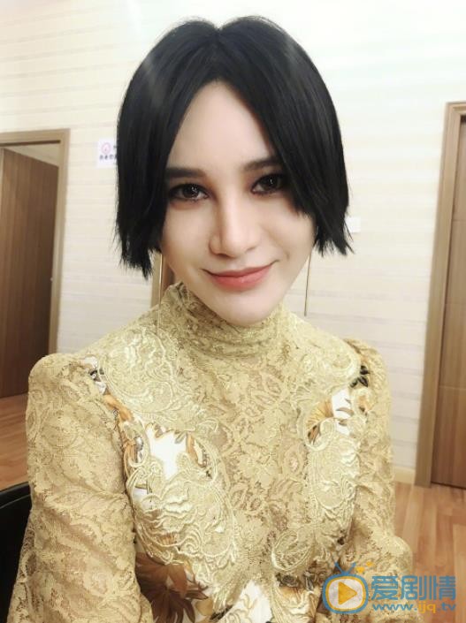 尚雯婕自拍照 尚雯婕高清写真_尚雯婕高清剧照