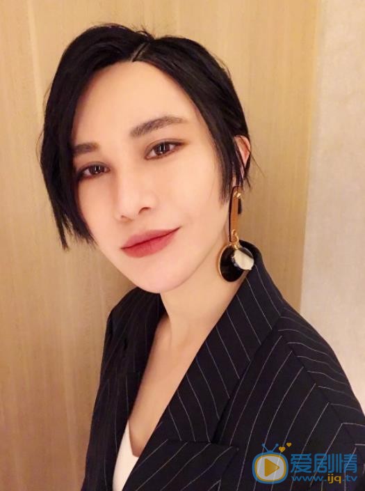 尚雯婕自拍照 尚雯婕高清写真_尚雯婕高清剧照