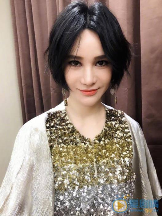 尚雯婕自拍照 尚雯婕高清写真_尚雯婕高清剧照