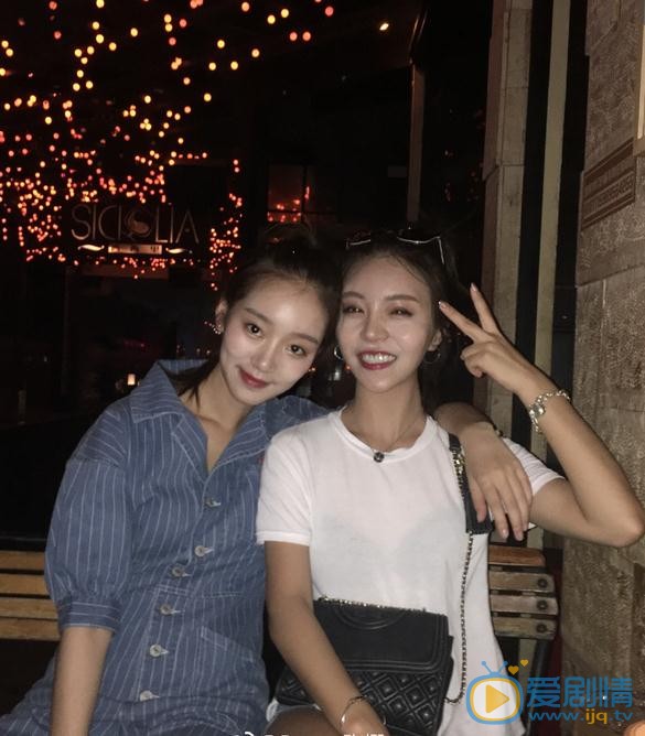 麦童与人合照 麦童高清写真_麦童高清剧照