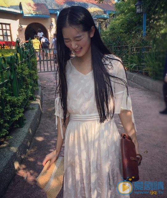 麦童旅游照 麦童高清写真_麦童高清剧照