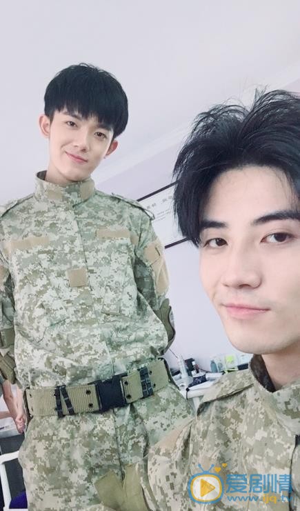 李明德明星合照 李明德高清写真_李明德高清剧照