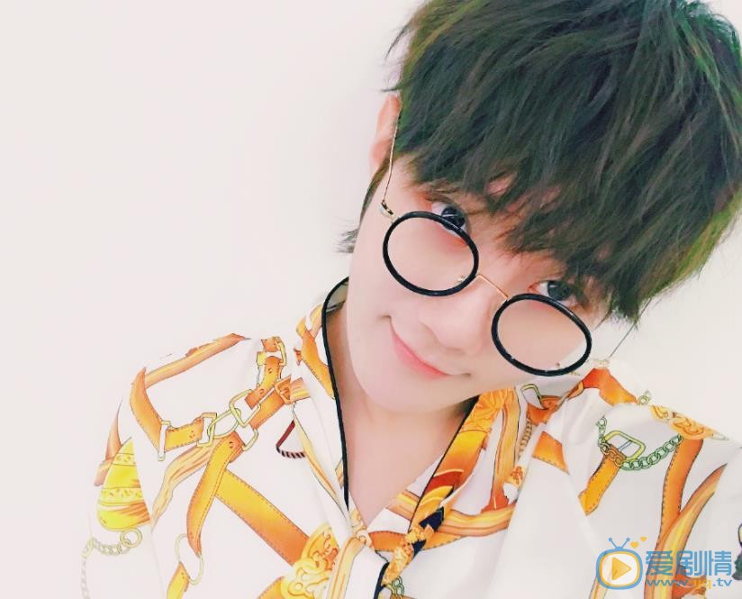 刘也自拍照 刘也高清写真_刘也高清剧照