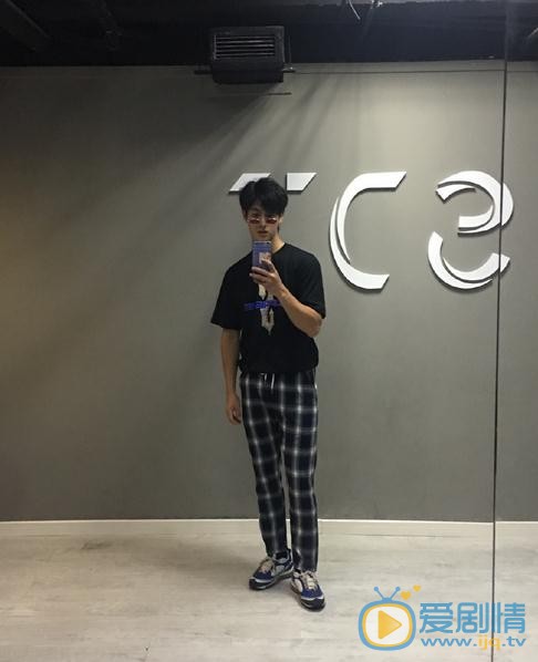 李昀锐生活照 李昀锐高清写真_李昀锐高清剧照