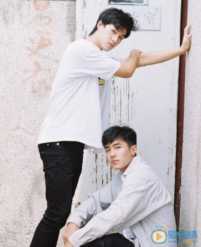 李昀锐街拍写真 李昀锐高清写真_李昀锐高清剧照
