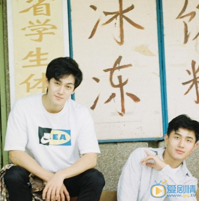 李昀锐街拍写真 李昀锐高清写真_李昀锐高清剧照